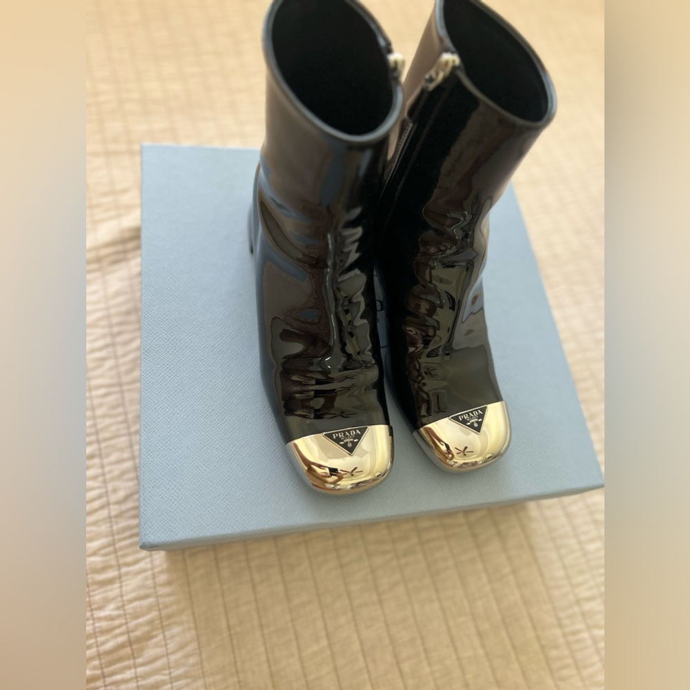 Prada Ankle boot 37